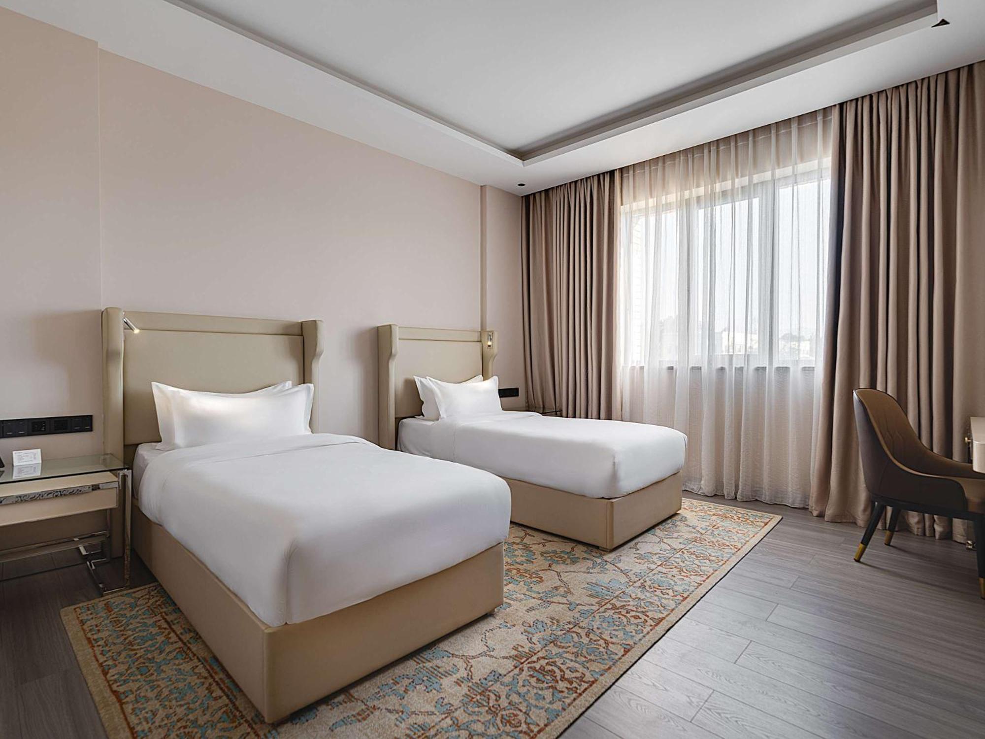 Moevenpick Samarkand Esterno foto