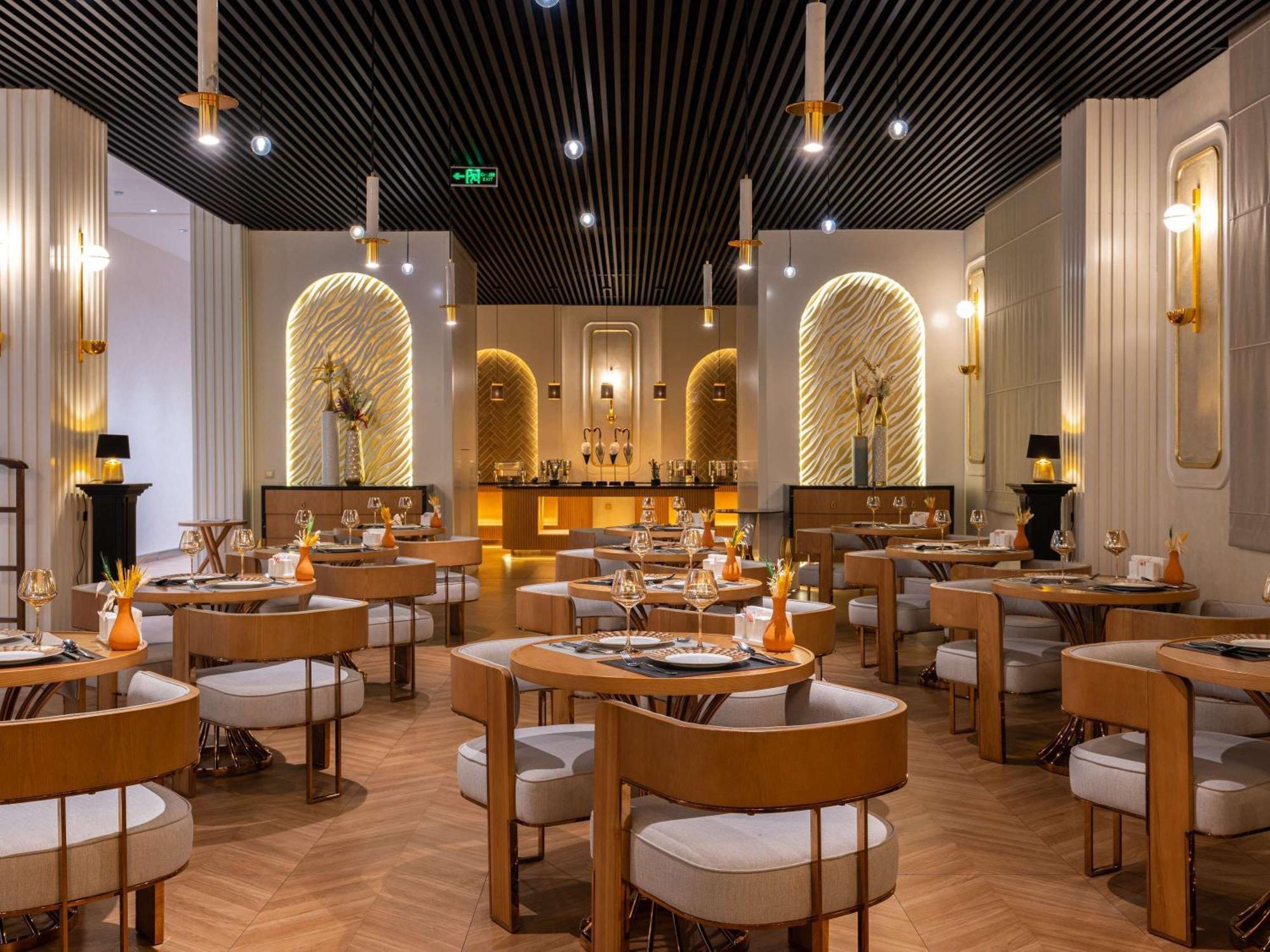 Moevenpick Samarkand Esterno foto